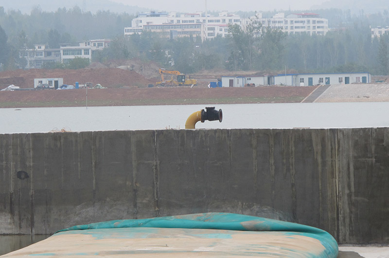 法蘭蝶閥，補(bǔ)償器